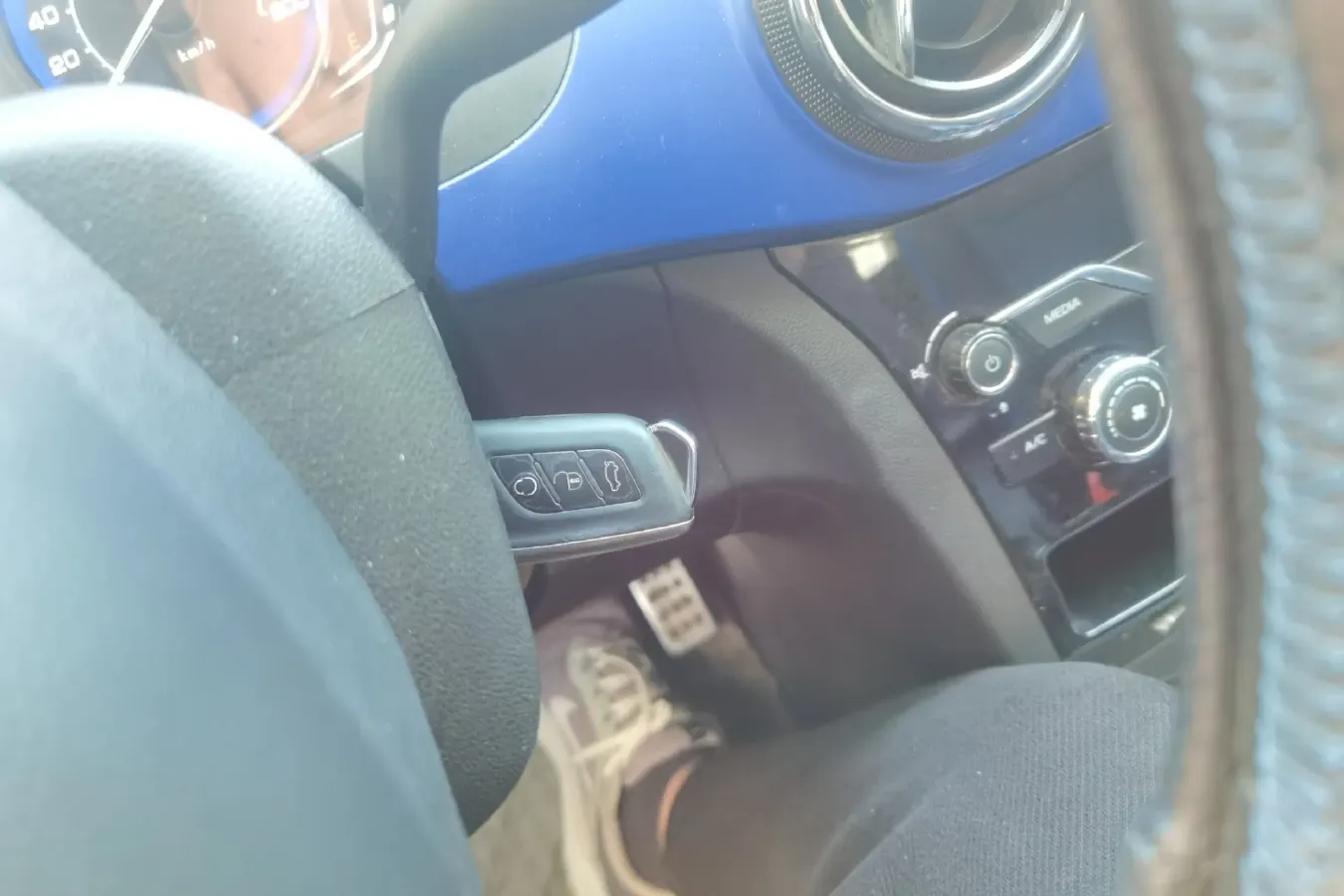 2016 BAIC ChangHe Q25 1.5L 116HP L4 5MT,autocango,china used car exporter,china ev exporter,chinese used car exporter,chinese used ev exporter