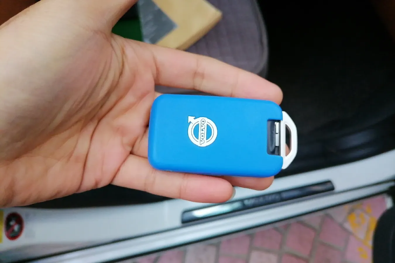 2015 Volvo S60 2.0T 238HP L4 8AT PHEV 11.2KWH,autocango,china used car exporter,china ev exporter,chinese used car exporter,chinese used ev exporter