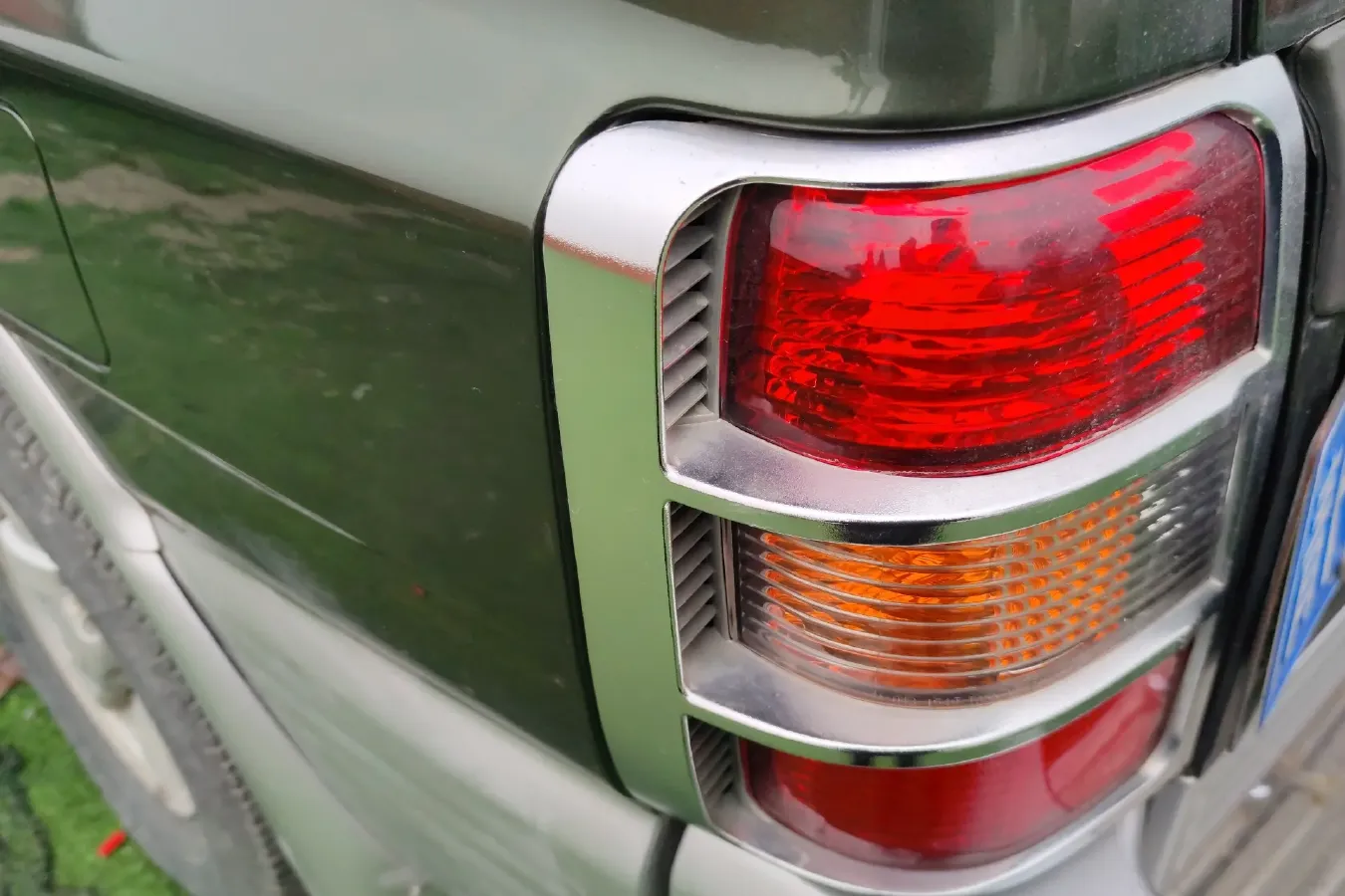 2014 Leopaard Black King Kong 2.4L 129HP L4 5MT,autocango,china used car exporter,china ev exporter,chinese used car exporter,chinese used ev exporter