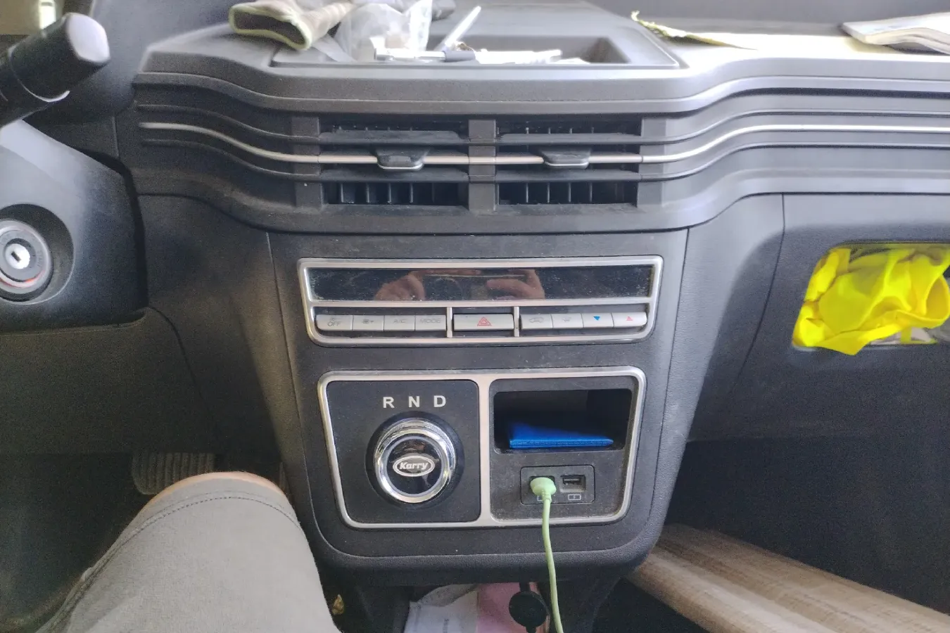 2021 Karry Dolphin EV BEV 43.5KWH,autocango,china used car exporter,china ev exporter,chinese used car exporter,chinese used ev exporter