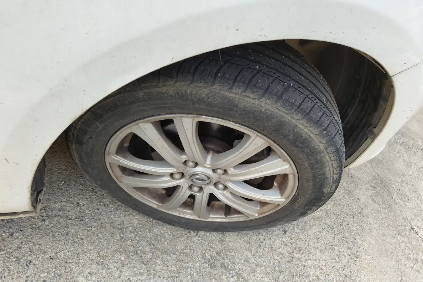 2017 DongFeng Forthing S500 1.5L 120HP L4 5MT,autocango,china used car exporter,china ev exporter,chinese used car exporter,chinese used ev exporter