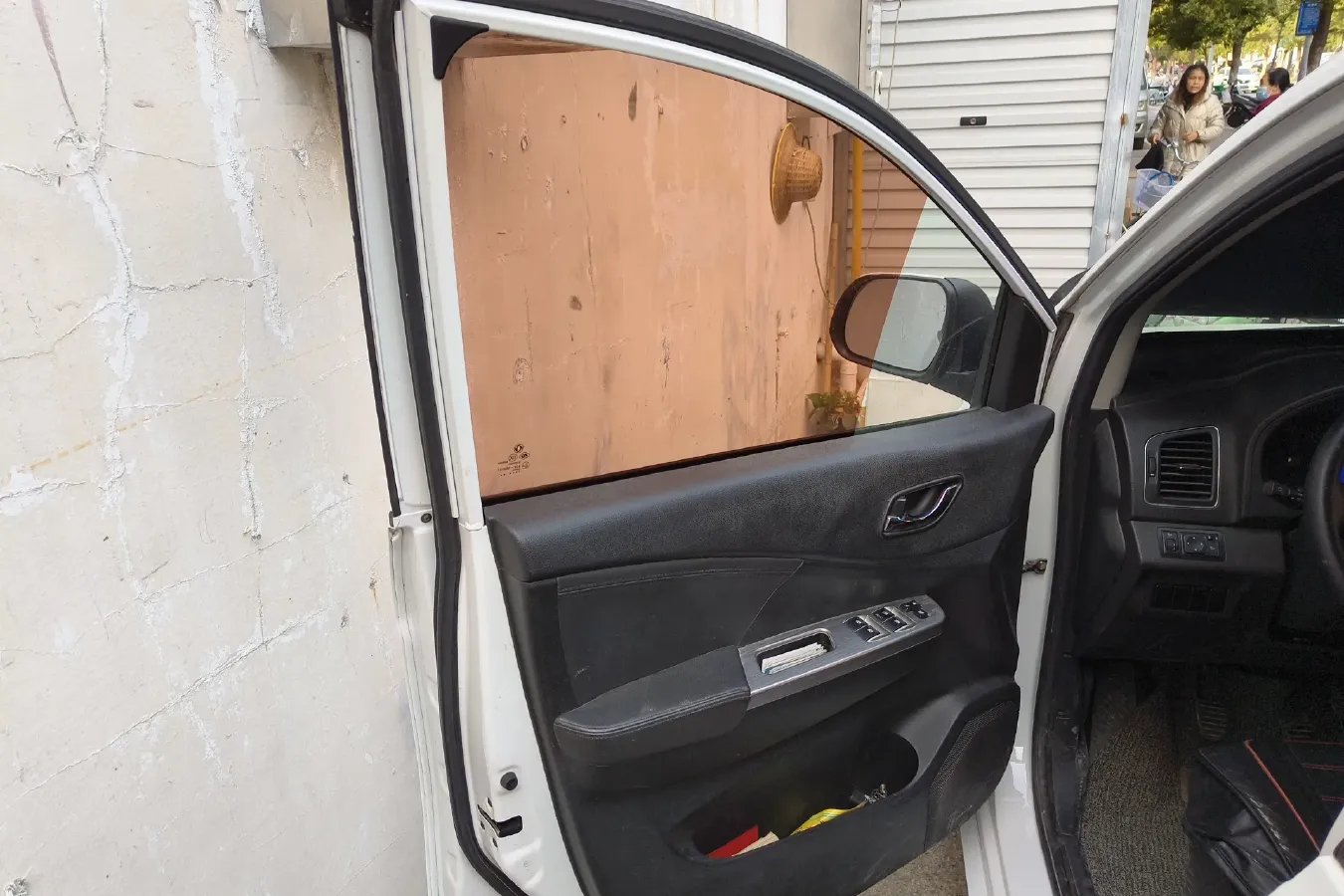 2017 DongFeng Forthing S500 1.5L 120HP L4 5MT,autocango,china used car exporter,china ev exporter,chinese used car exporter,chinese used ev exporter