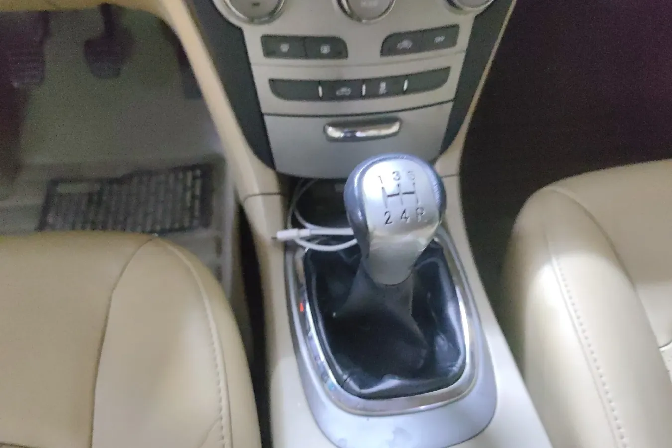 2010 Chery A3 1.6L 126HP L4 5MT,autocango,china used car exporter,china ev exporter,chinese used car exporter,chinese used ev exporter