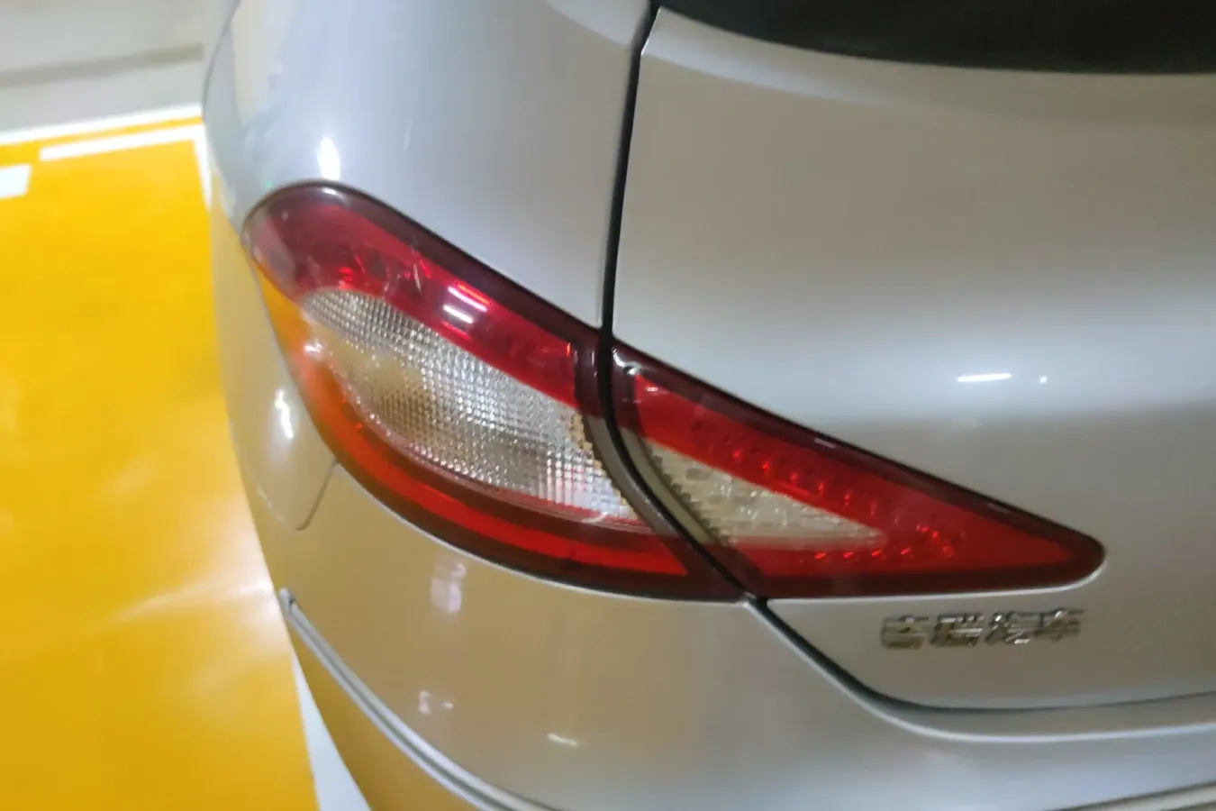 2010 Chery A3 1.6L 126HP L4 5MT,autocango,china used car exporter,china ev exporter,chinese used car exporter,chinese used ev exporter