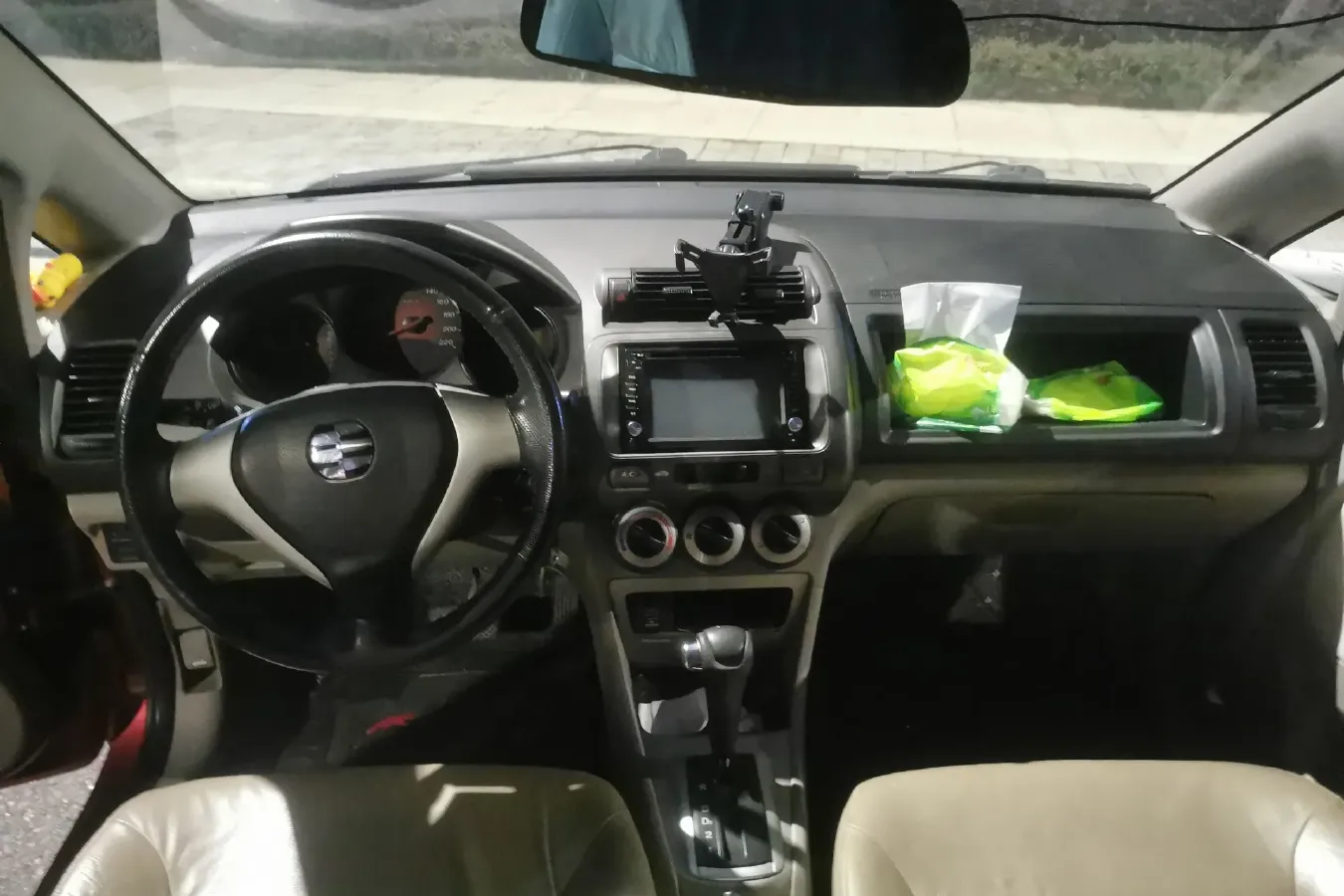 2012 Everus S1 1.5L 105HP L4 5AT,autocango,china used car exporter,china ev exporter,chinese used car exporter,chinese used ev exporter