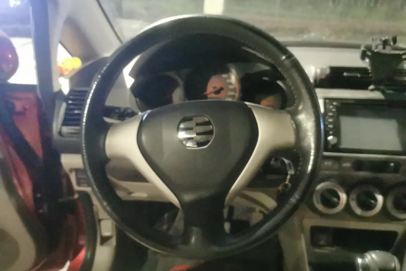 2012 Everus S1 1.5L 105HP L4 5AT,autocango,china used car exporter,china ev exporter,chinese used car exporter,chinese used ev exporter