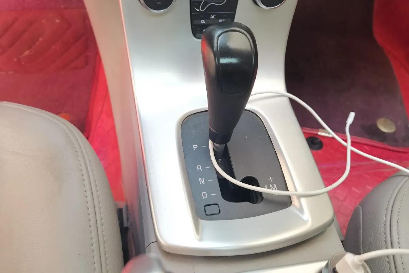 2011 Volvo S40 2.0L 141HP L4 6DCT,autocango,china used car exporter,china ev exporter,chinese used car exporter,chinese used ev exporter