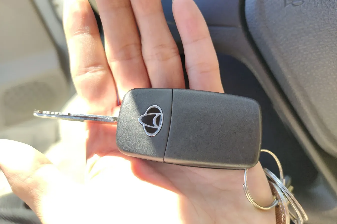 2021 ChangAn KuaYue New Leopard T3 1.6L 122HP L4 5MT,autocango,china used car exporter,china ev exporter,chinese used car exporter,chinese used ev exporter