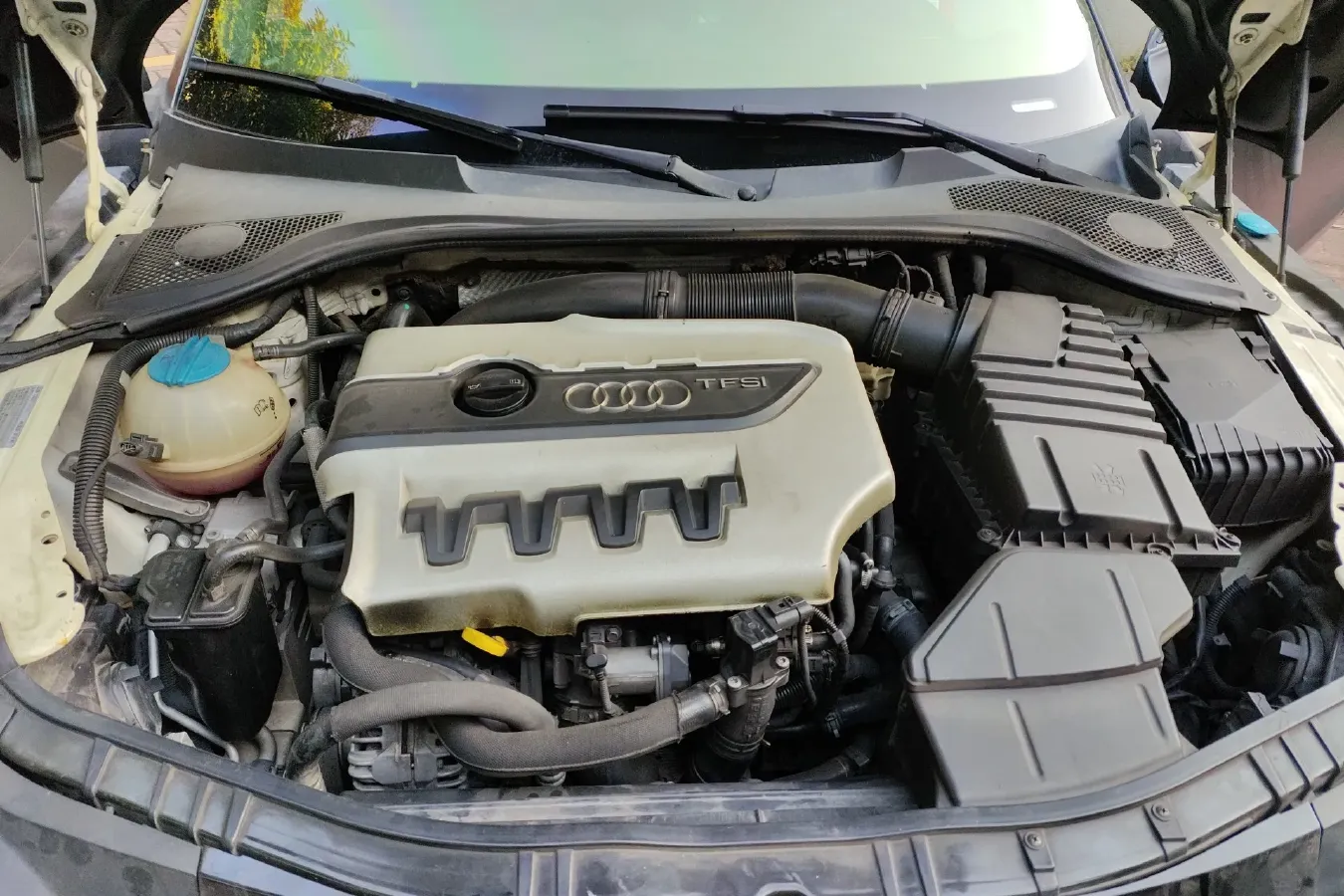 2011 Audi TTS 2.0T 272HP L4 6DCT,autocango,china used car exporter,china ev exporter,chinese used car exporter,chinese used ev exporter