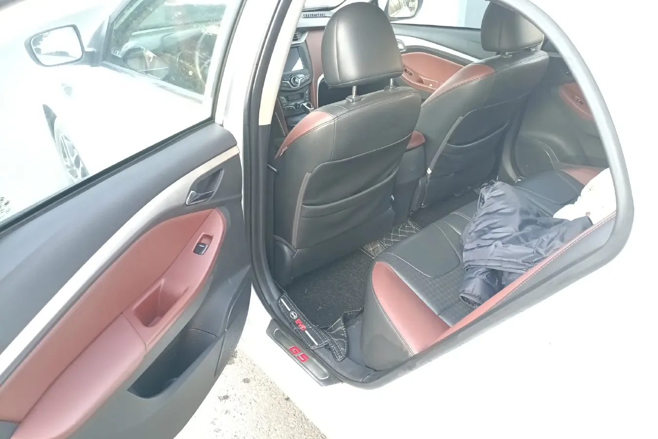 2014 BYD G5 1.5T 154HP L4 6DCT,autocango,china used car exporter,china ev exporter,chinese used car exporter,chinese used ev exporter