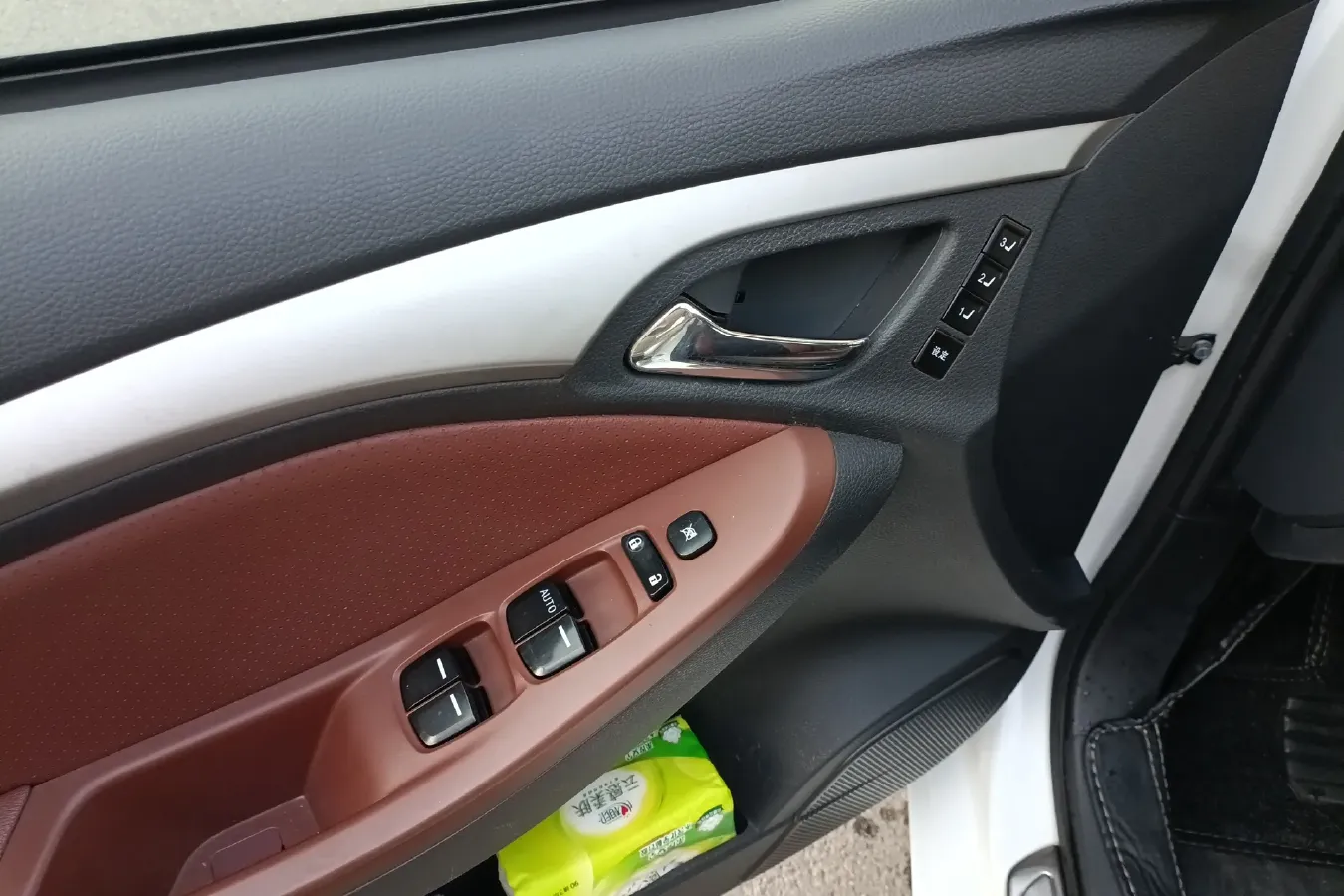 2014 BYD G5 1.5T 154HP L4 6DCT,autocango,china used car exporter,china ev exporter,chinese used car exporter,chinese used ev exporter