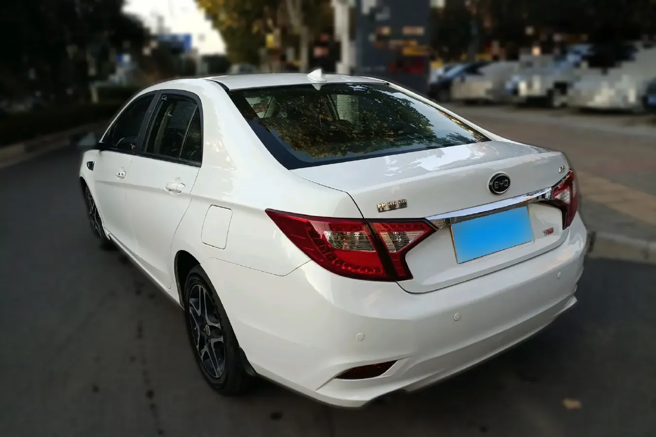 2014 BYD G5 1.5T 154HP L4 6DCT,autocango,china used car exporter,china ev exporter,chinese used car exporter,chinese used ev exporter