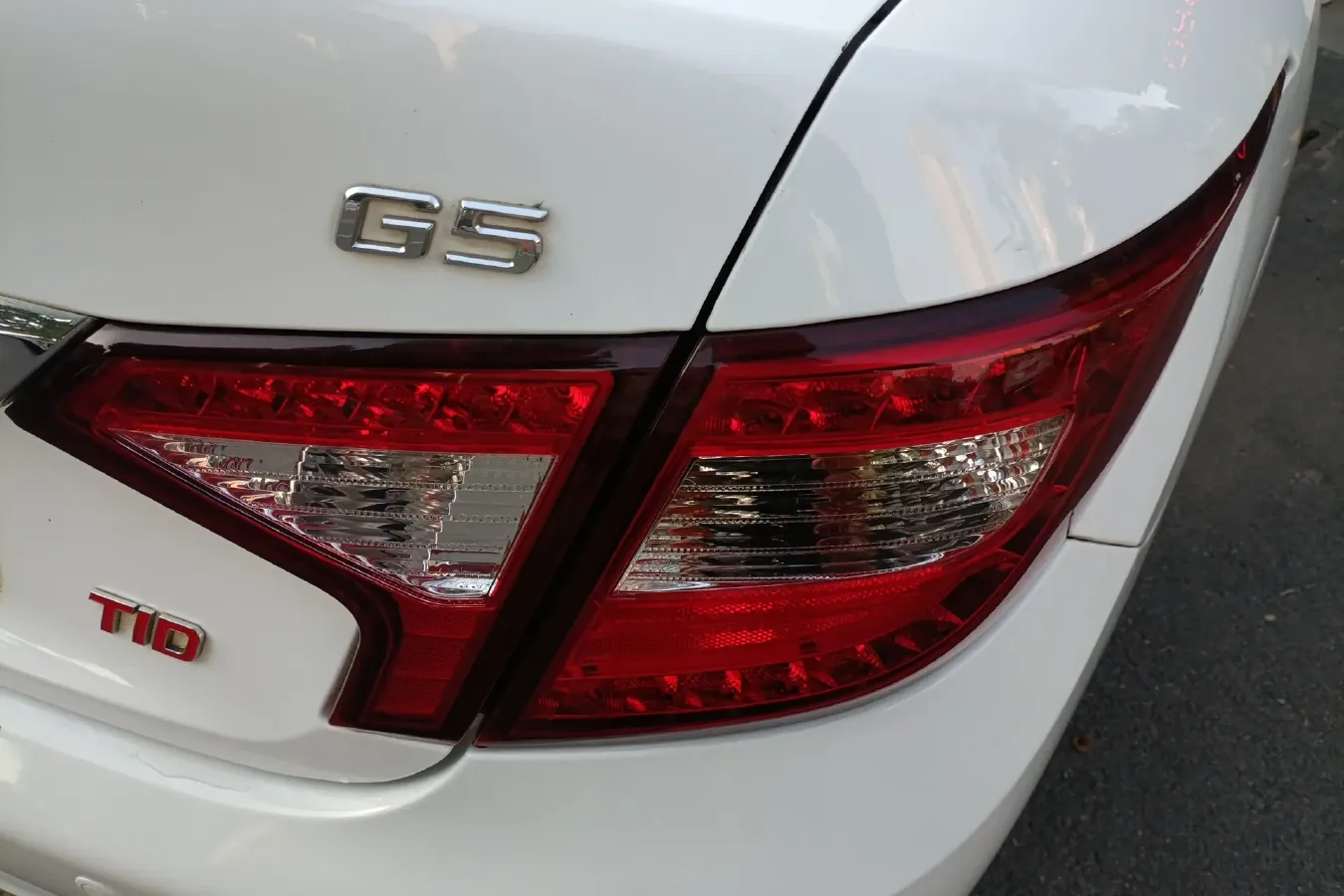 2014 BYD G5 1.5T 154HP L4 6DCT,autocango,china used car exporter,china ev exporter,chinese used car exporter,chinese used ev exporter