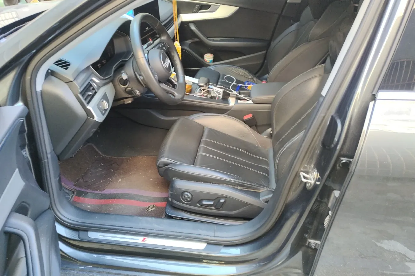 2020 Audi A4L 2.0T 190HP L4 7DCT,autocango,china used car exporter,china ev exporter,chinese used car exporter,chinese used ev exporter