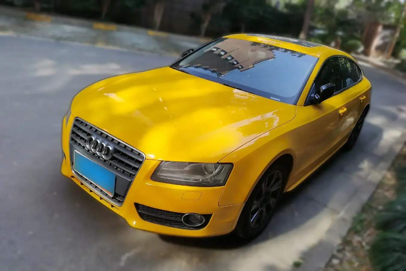 2010 Audi A5 2.0T 211HP L4 CVT