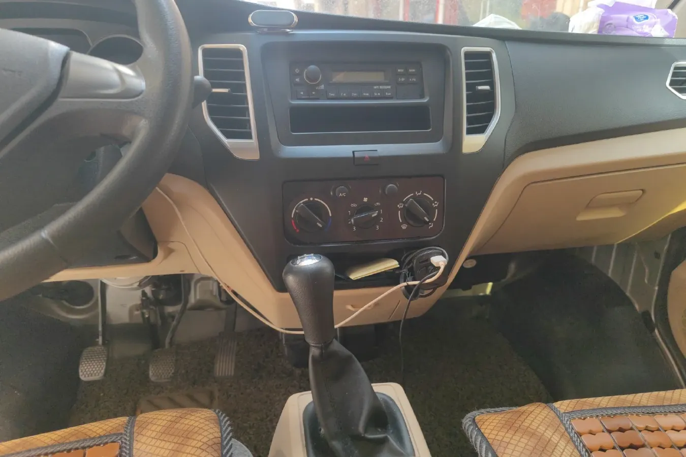 2019 ChangAn KuaYue New Leopard 3 1.6L 105HP L4 5MT,autocango,china used car exporter,china ev exporter,chinese used car exporter,chinese used ev exporter