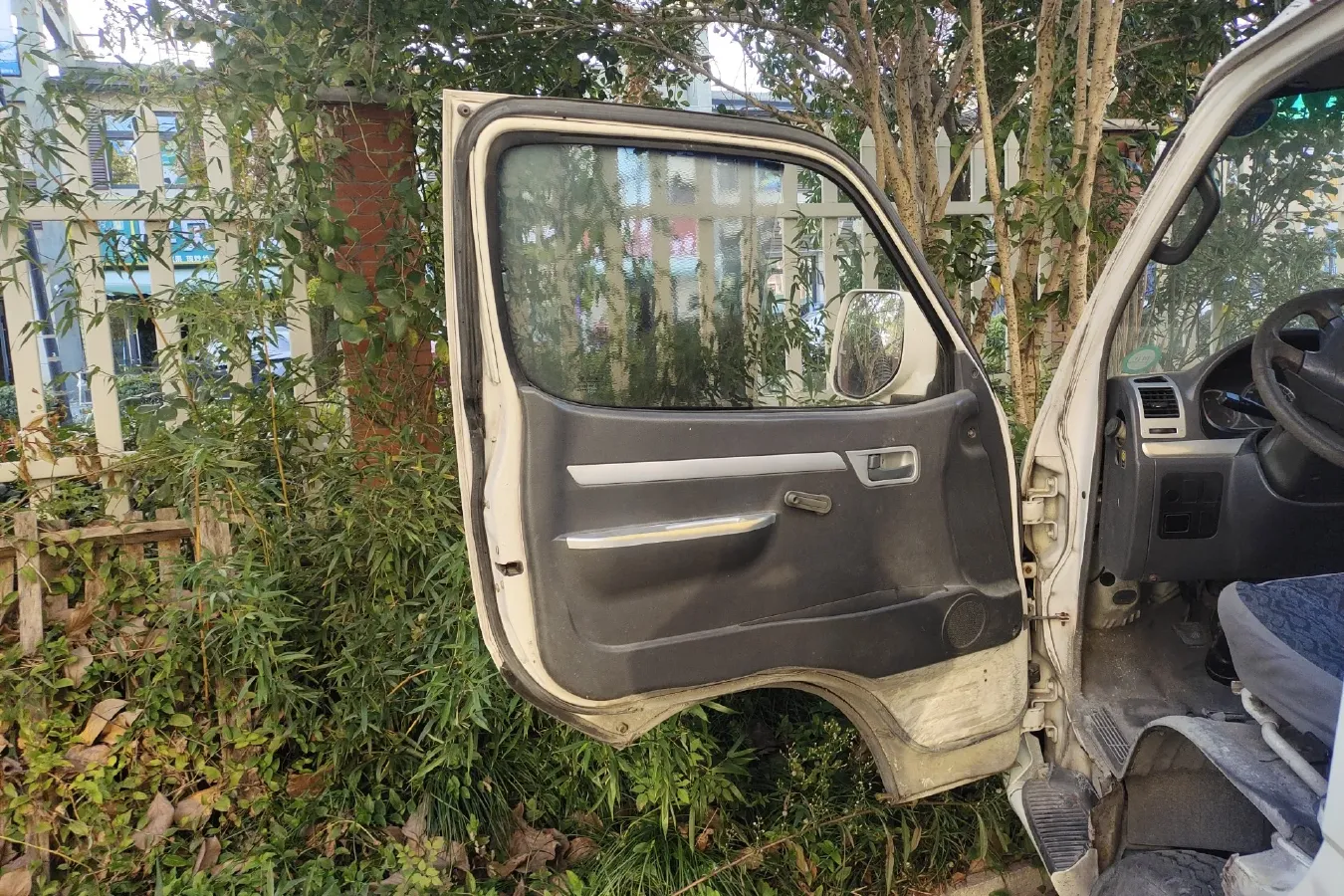 2014 Foton Scenery 2.0L 103HP L4 5MT,autocango,china used car exporter,china ev exporter,chinese used car exporter,chinese used ev exporter