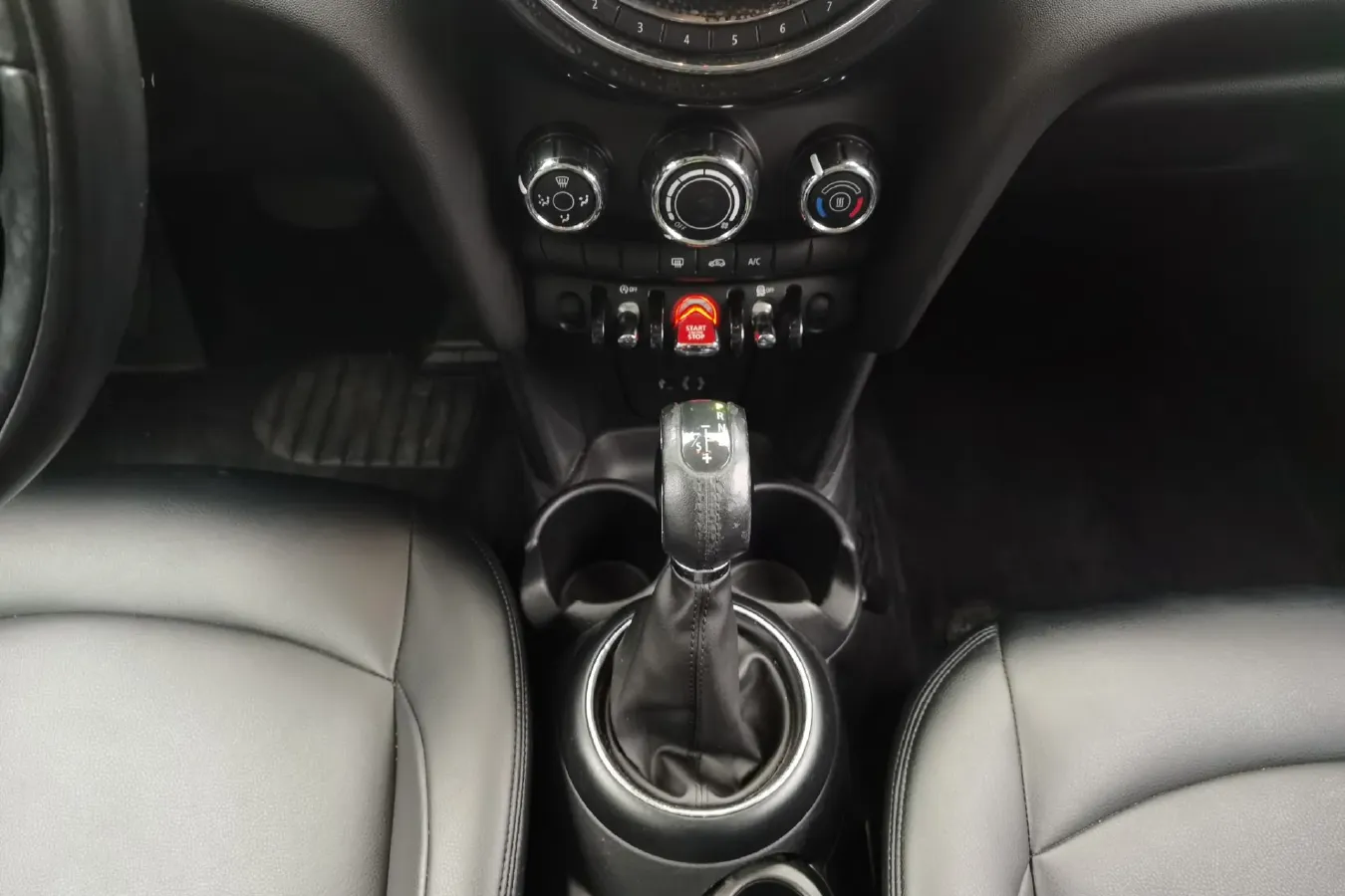 2014 MINI MINI 1.2T 102HP L3 6AT,autocango,china used car exporter,china ev exporter,chinese used car exporter,chinese used ev exporter