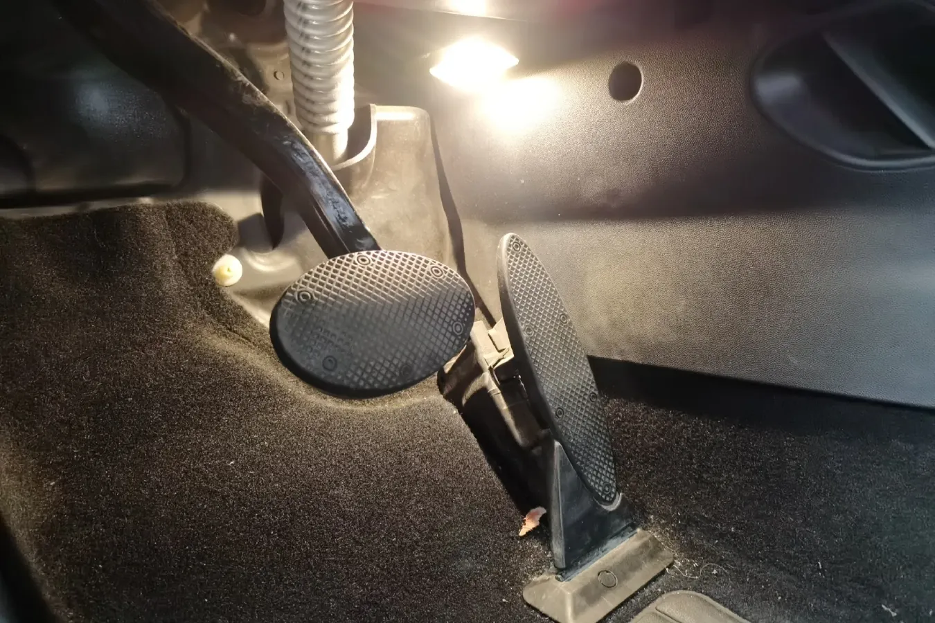 2014 MINI MINI 1.2T 102HP L3 6AT,autocango,china used car exporter,china ev exporter,chinese used car exporter,chinese used ev exporter