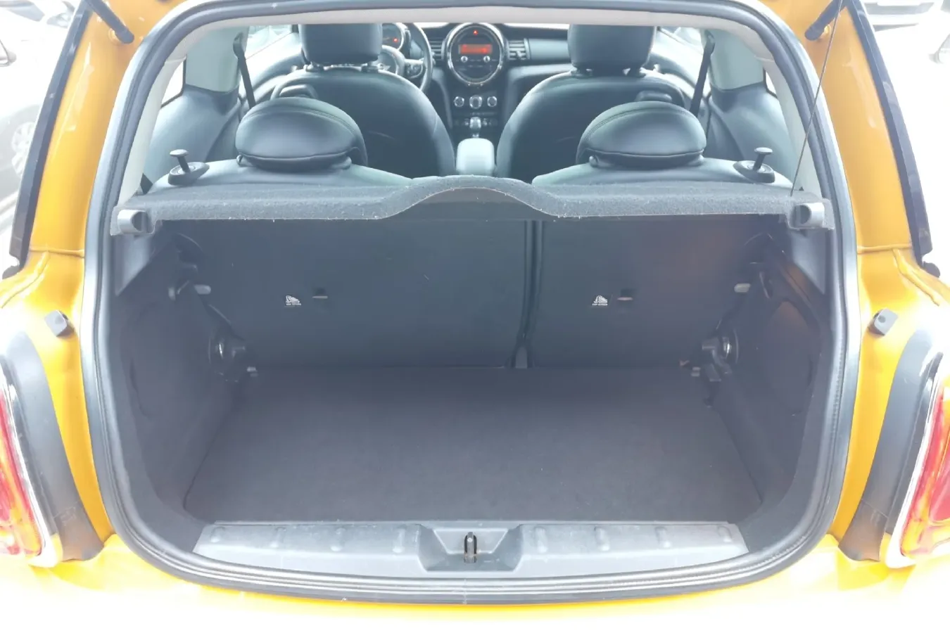 2014 MINI MINI 1.2T 102HP L3 6AT,autocango,china used car exporter,china ev exporter,chinese used car exporter,chinese used ev exporter