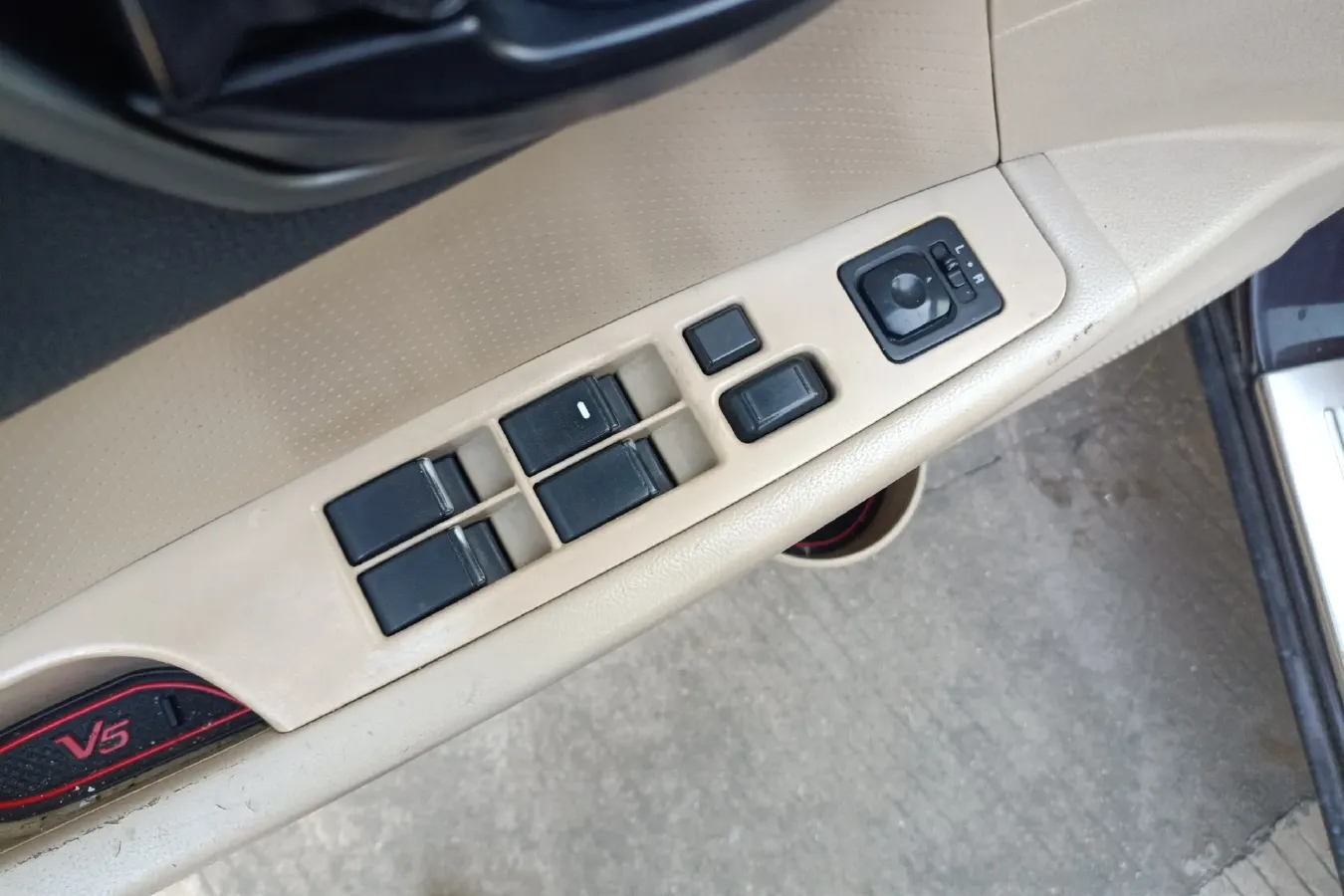 2013 Soueast V5 1.5L 120HP L4 5MT,autocango,china used car exporter,china ev exporter,chinese used car exporter,chinese used ev exporter