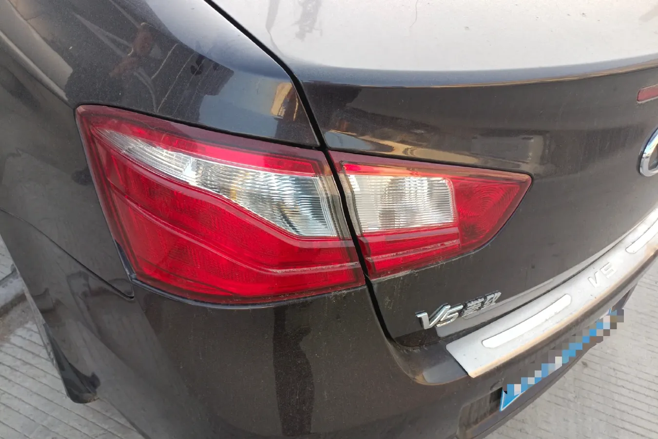 2013 Soueast V5 1.5L 120HP L4 5MT,autocango,china used car exporter,china ev exporter,chinese used car exporter,chinese used ev exporter