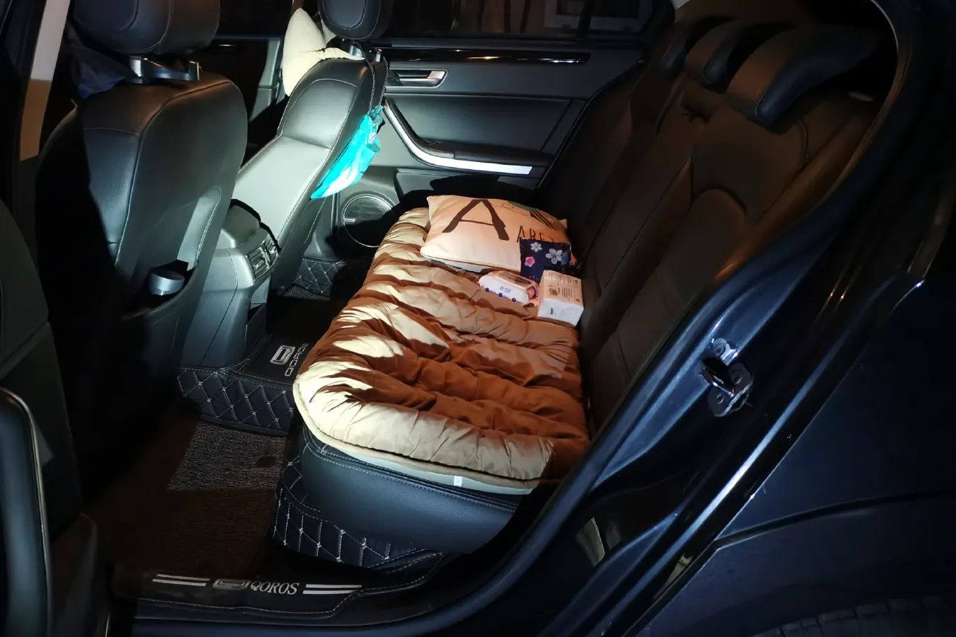 2016 Qoros 3 1.6T 156HP L4 6DCT,autocango,china used car exporter,china ev exporter,chinese used car exporter,chinese used ev exporter