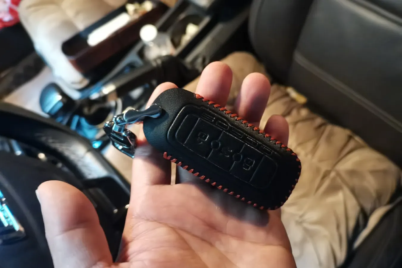 2016 Qoros 3 1.6T 156HP L4 6DCT,autocango,china used car exporter,china ev exporter,chinese used car exporter,chinese used ev exporter