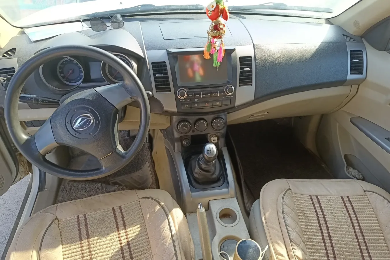 2012 Landwind X8 2.0T 122HP L4 5MT,autocango,china used car exporter,china ev exporter,chinese used car exporter,chinese used ev exporter