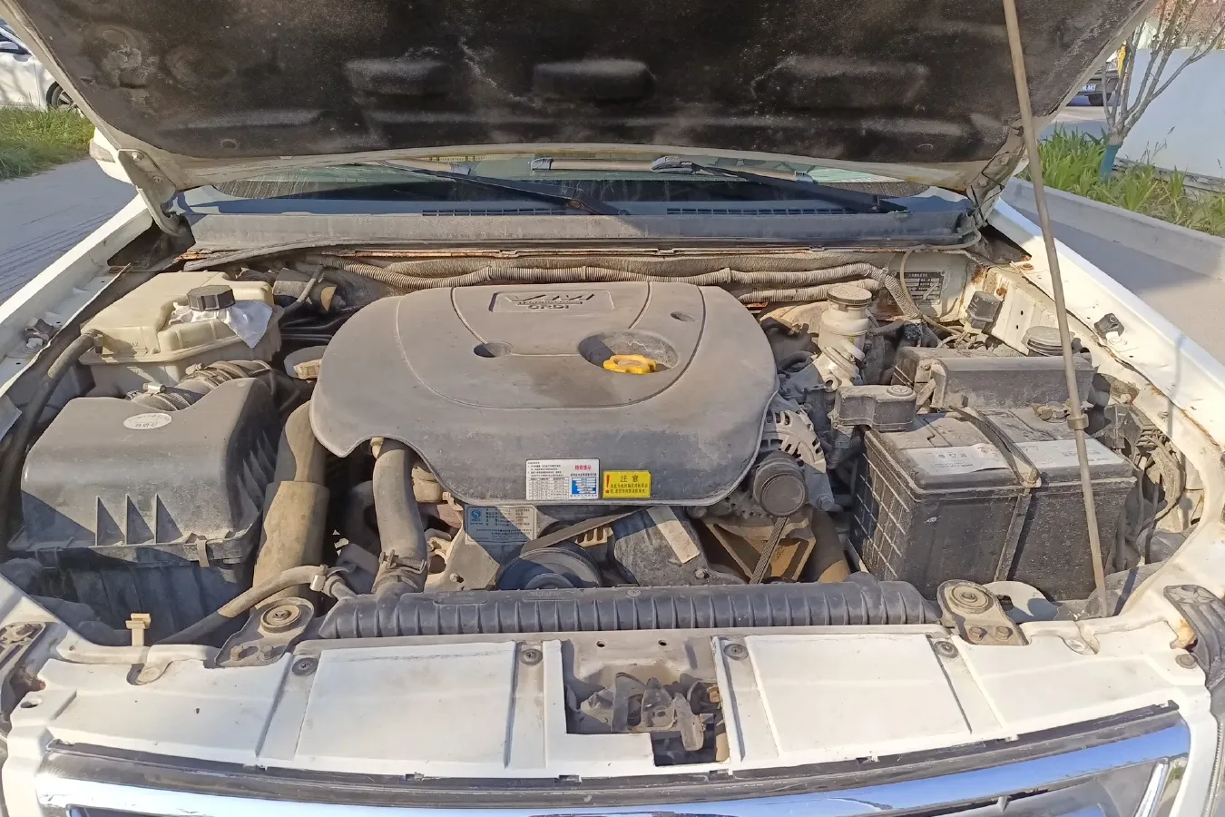 2012 Landwind X8 2.0T 122HP L4 5MT,autocango,china used car exporter,china ev exporter,chinese used car exporter,chinese used ev exporter