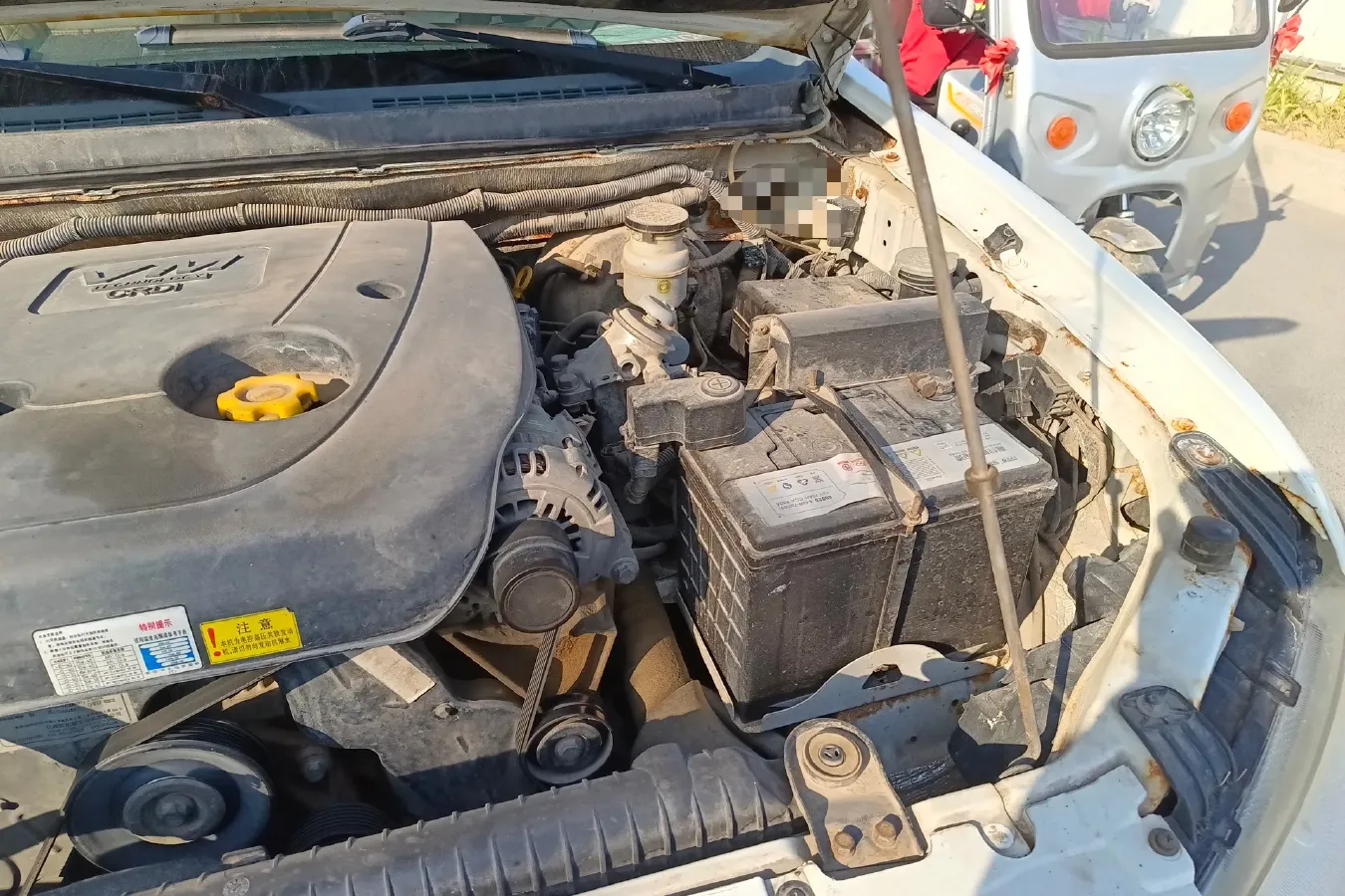 2012 Landwind X8 2.0T 122HP L4 5MT,autocango,china used car exporter,china ev exporter,chinese used car exporter,chinese used ev exporter