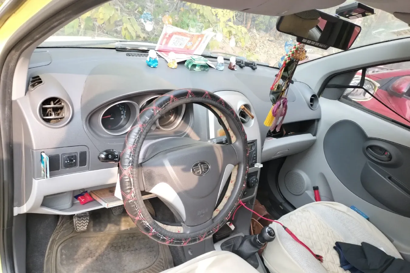 2010 FAW Vita V2 1.3L 91HP L4 5MT,autocango,china used car exporter,china ev exporter,chinese used car exporter,chinese used ev exporter