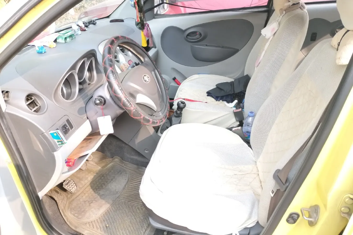 2010 FAW Vita V2 1.3L 91HP L4 5MT,autocango,china used car exporter,china ev exporter,chinese used car exporter,chinese used ev exporter