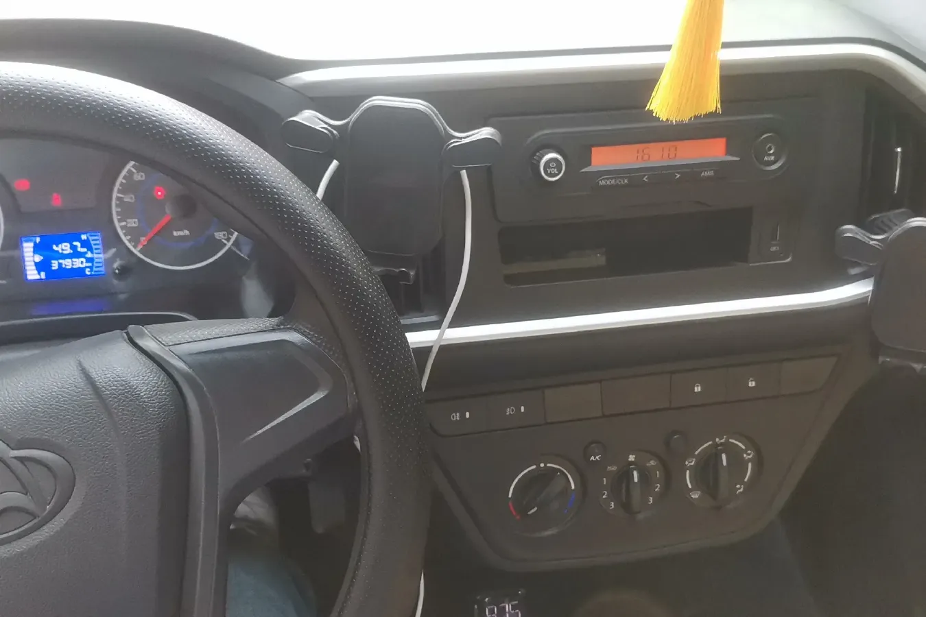 2021 ChangAn Kaicene ShenQi T30 1.6L 122HP L4 5MT,autocango,china used car exporter,china ev exporter,chinese used car exporter,chinese used ev exporter