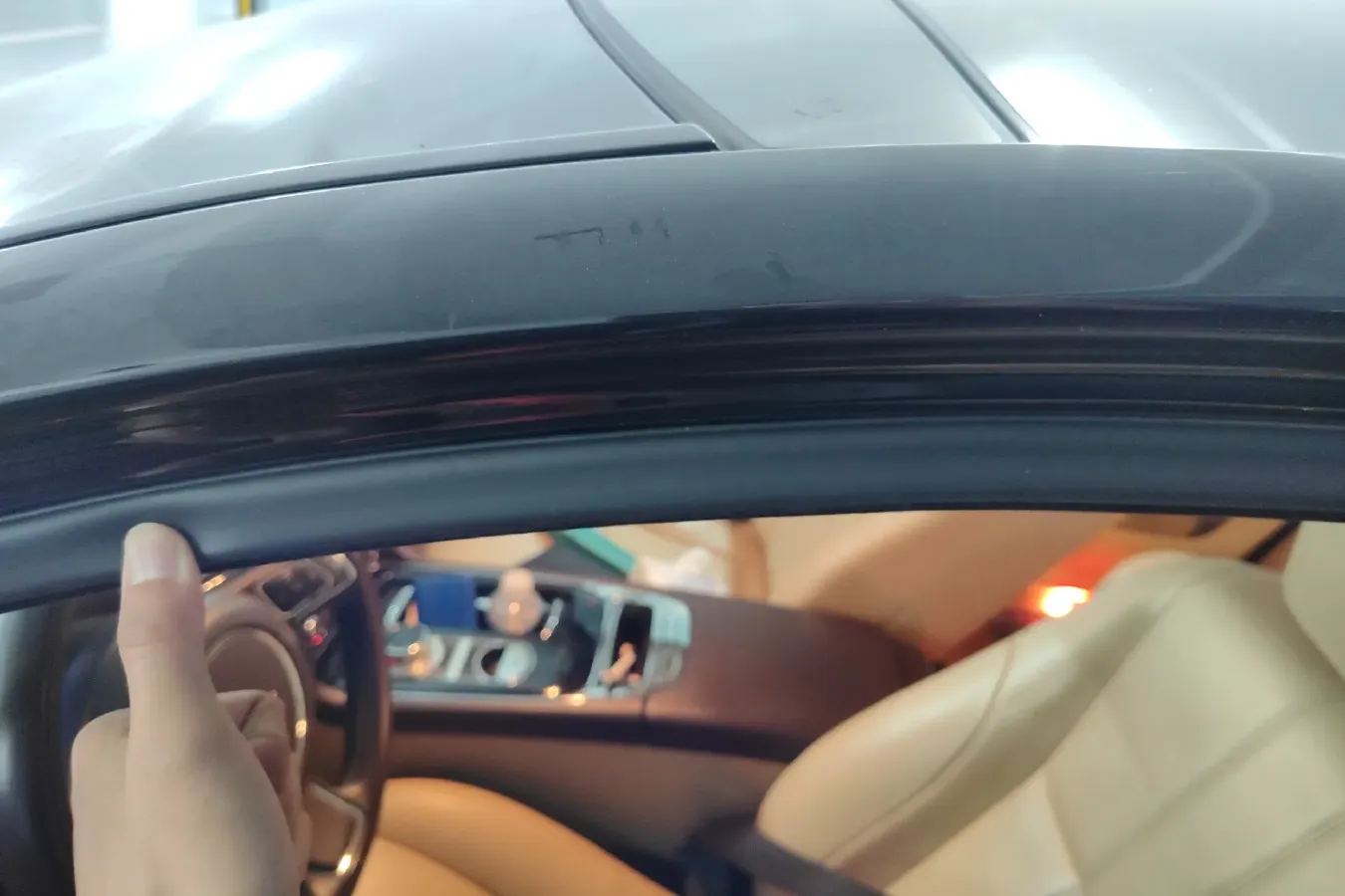 2013 Jaguar XJ 2.0T 240HP L4 8AT,autocango,china used car exporter,china ev exporter,chinese used car exporter,chinese used ev exporter