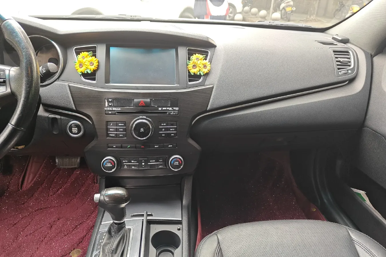 2012 Kia Cadenza 2.4L 180HP L4 6AT,autocango,china used car exporter,china ev exporter,chinese used car exporter,chinese used ev exporter