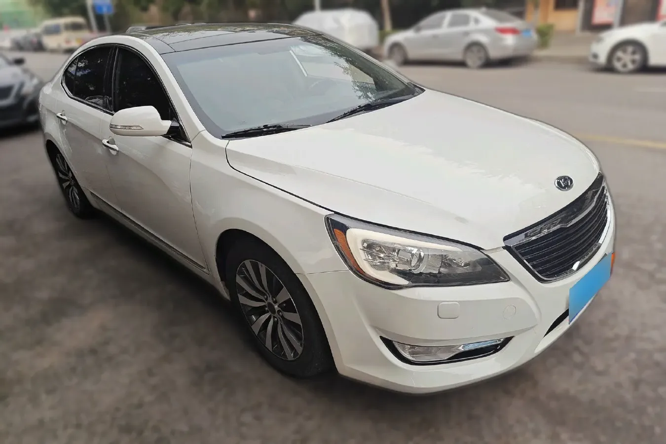 2012 Kia Cadenza 2.4L 180HP L4 6AT,autocango,china used car exporter,china ev exporter,chinese used car exporter,chinese used ev exporter