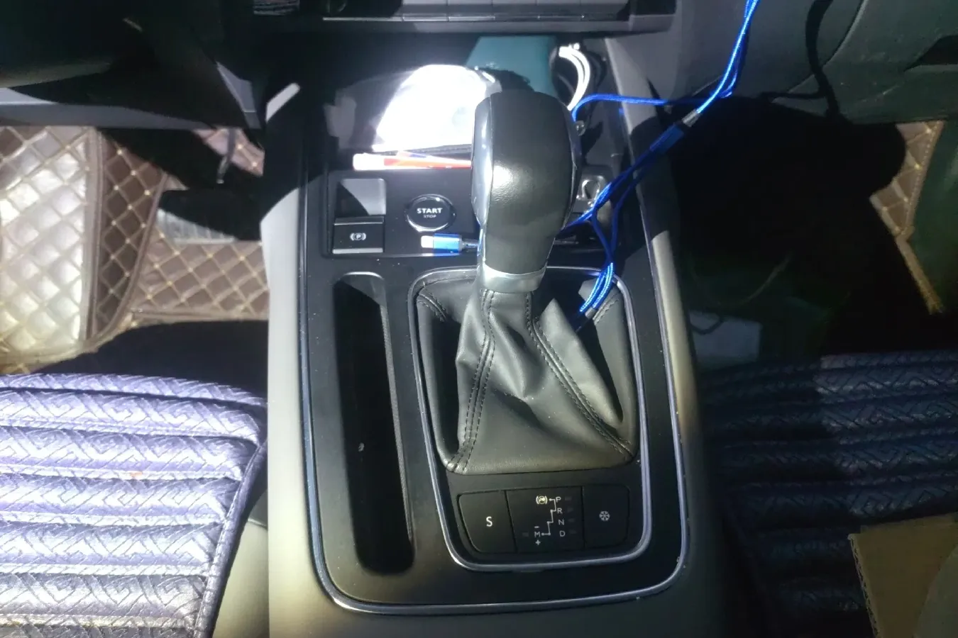 2020 Citroen C5 Aircross 1.6T 170HP L4 6AT,autocango,china used car exporter,china ev exporter,chinese used car exporter,chinese used ev exporter