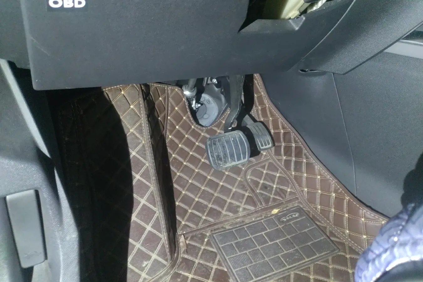 2020 Citroen C5 Aircross 1.6T 170HP L4 6AT,autocango,china used car exporter,china ev exporter,chinese used car exporter,chinese used ev exporter