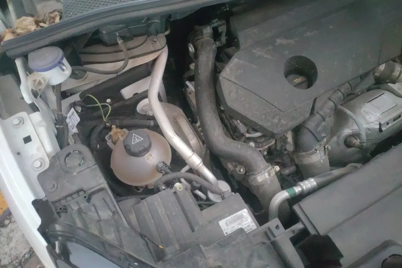 2020 Citroen C5 Aircross 1.6T 170HP L4 6AT,autocango,china used car exporter,china ev exporter,chinese used car exporter,chinese used ev exporter