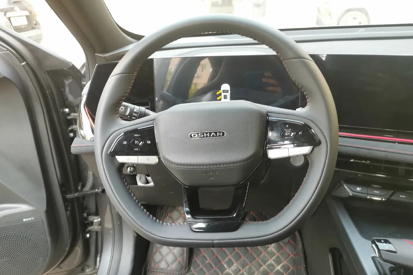 2023 ChangAn Oshan X5 Plus 1.5T 188HP L4 7DCT,autocango,china used car exporter,china ev exporter,chinese used car exporter,chinese used ev exporter