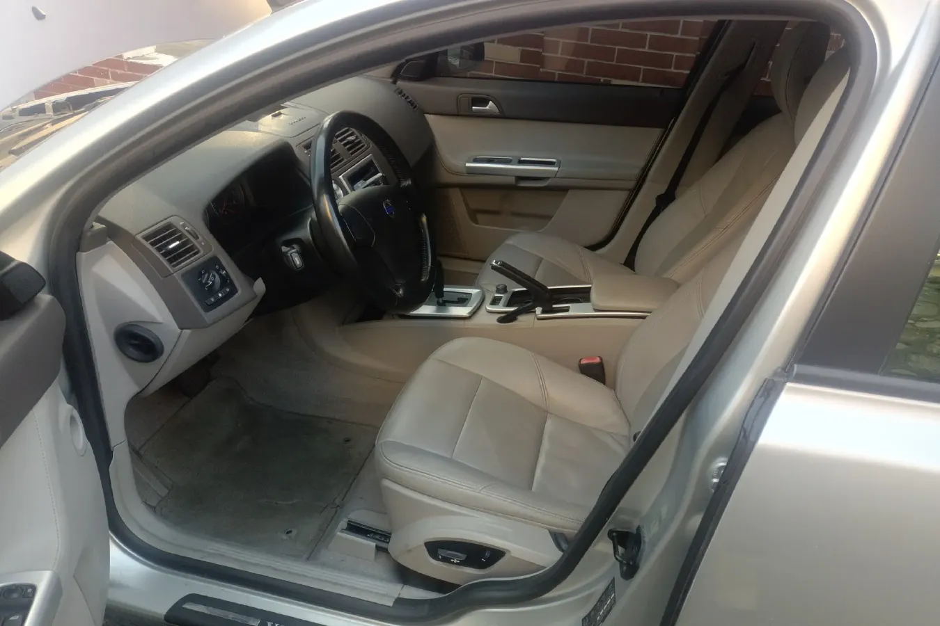 2010 Volvo S40 2.0L 141HP L4 6DCT,autocango,china used car exporter,china ev exporter,chinese used car exporter,chinese used ev exporter