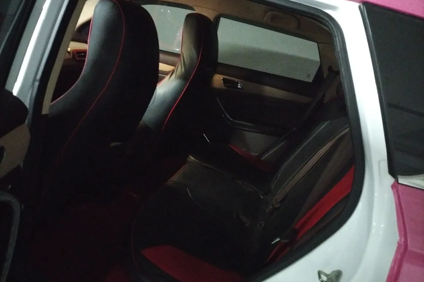 2018 Leopaard CS9 1.5T 150HP L4 CVT,autocango,china used car exporter,china ev exporter,chinese used car exporter,chinese used ev exporter