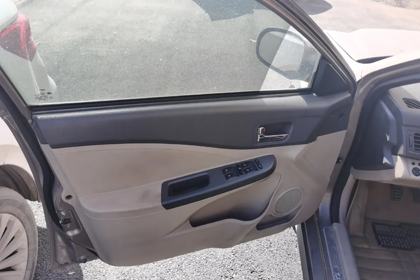 2011 Chery E5 1.5L 109HP L4 5MT,autocango,china used car exporter,china ev exporter,chinese used car exporter,chinese used ev exporter