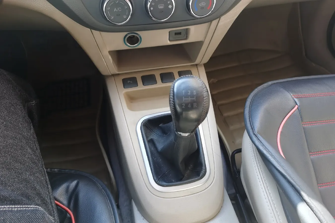 2011 Chery E5 1.5L 109HP L4 5MT,autocango,china used car exporter,china ev exporter,chinese used car exporter,chinese used ev exporter