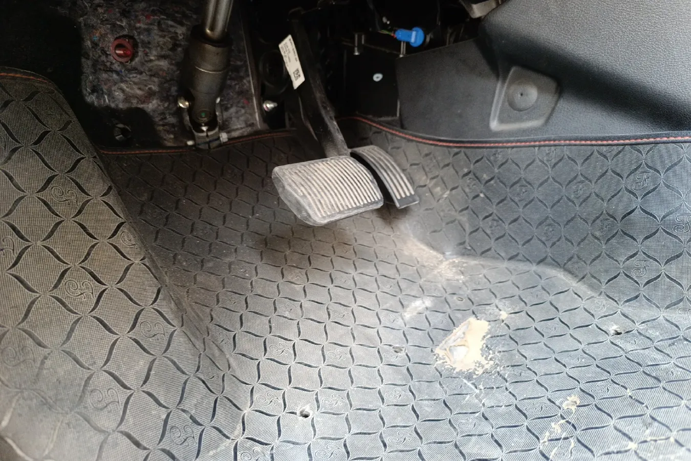 2012 Ford Focus 1.6L 125HP L4 6DCT,autocango,china used car exporter,china ev exporter,chinese used car exporter,chinese used ev exporter