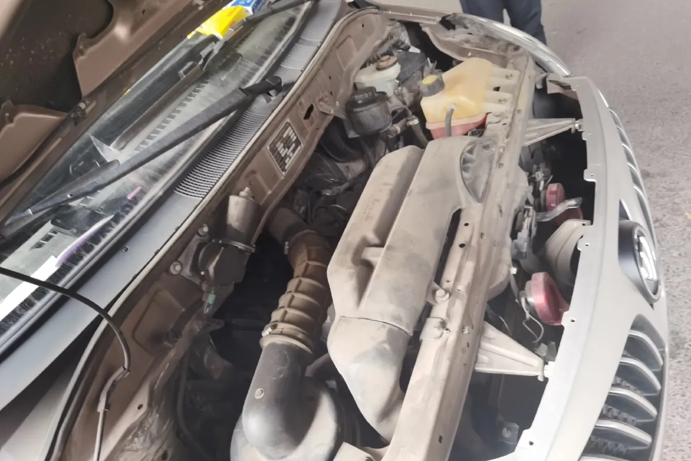 2019 Foton Scenery G5 2.0L 136HP L4 5MT,autocango,china used car exporter,china ev exporter,chinese used car exporter,chinese used ev exporter