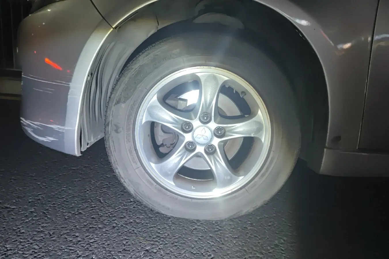 2009 Mitsubishi Grandis 2.4L 165HP L4 4AT,autocango,china used car exporter,china ev exporter,chinese used car exporter,chinese used ev exporter