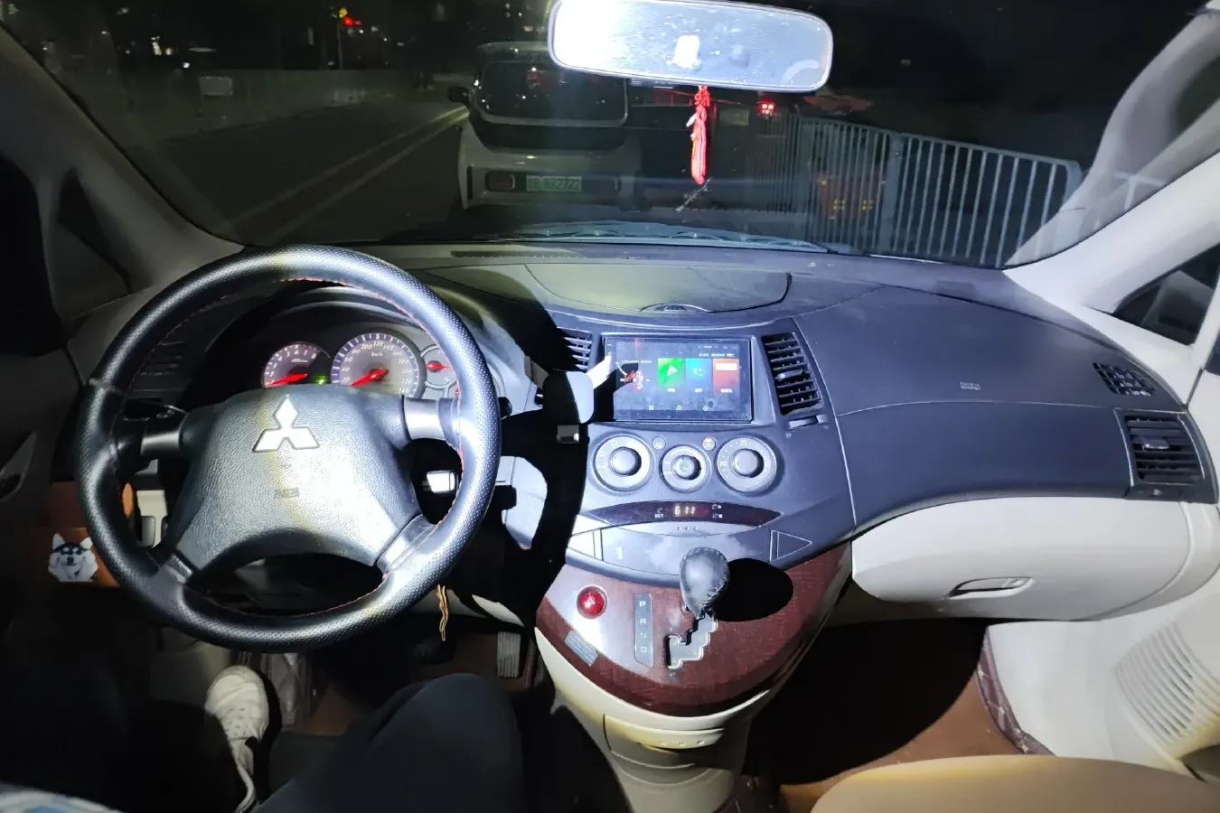 2009 Mitsubishi Grandis 2.4L 165HP L4 4AT,autocango,china used car exporter,china ev exporter,chinese used car exporter,chinese used ev exporter