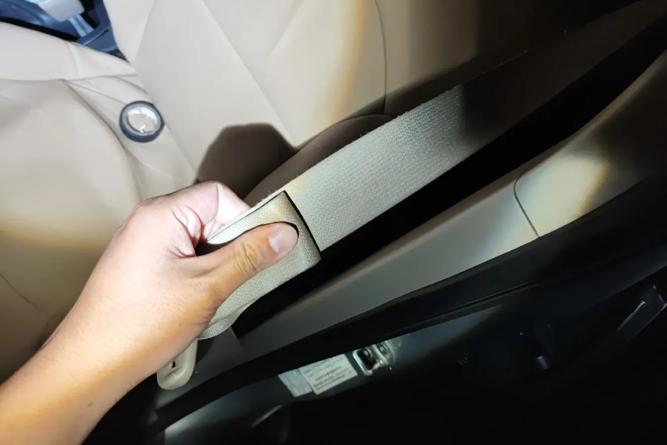 2009 Mitsubishi Grandis 2.4L 165HP L4 4AT,autocango,china used car exporter,china ev exporter,chinese used car exporter,chinese used ev exporter